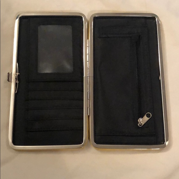 Wallet - Picture 2 of 4